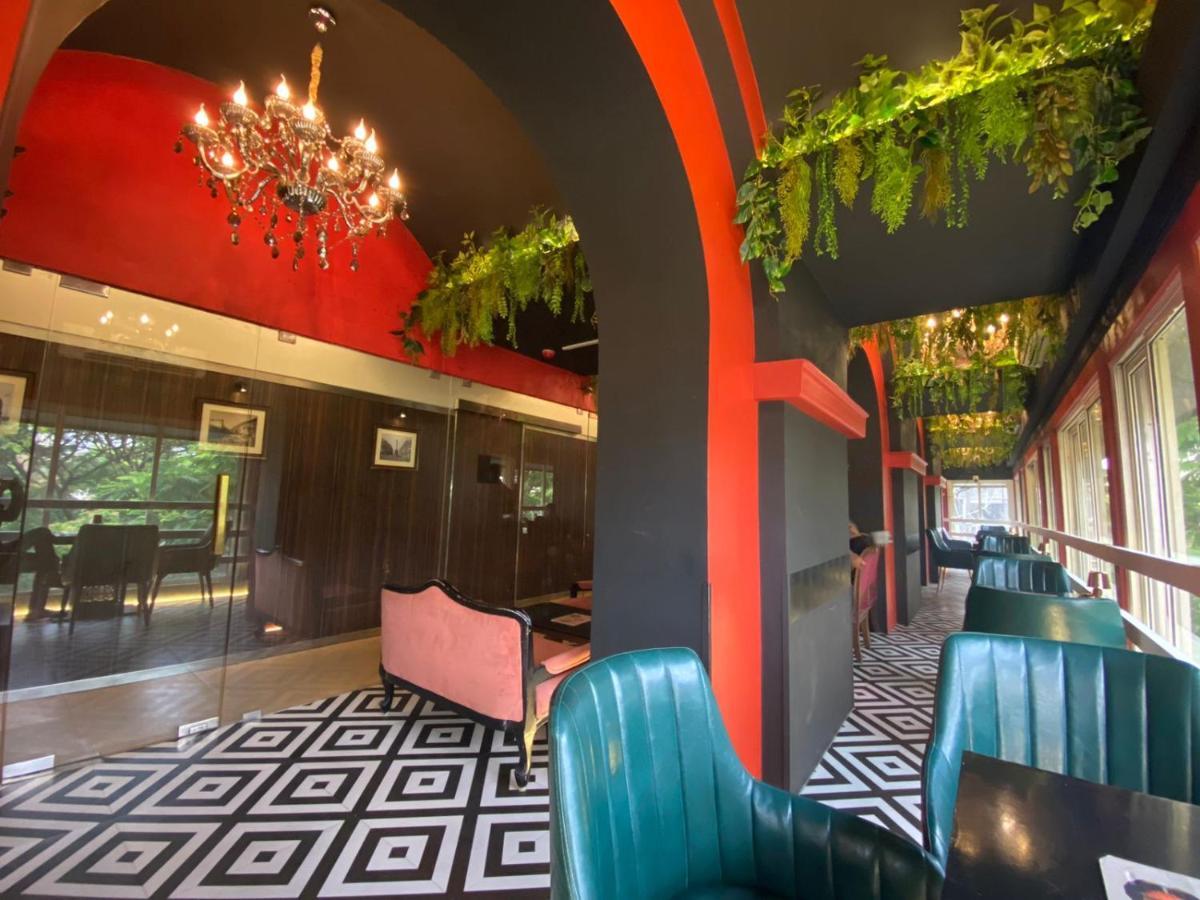 Gulf Hotel Mumbai- The Boutique Hotel Colaba Bombay Eksteriør billede
