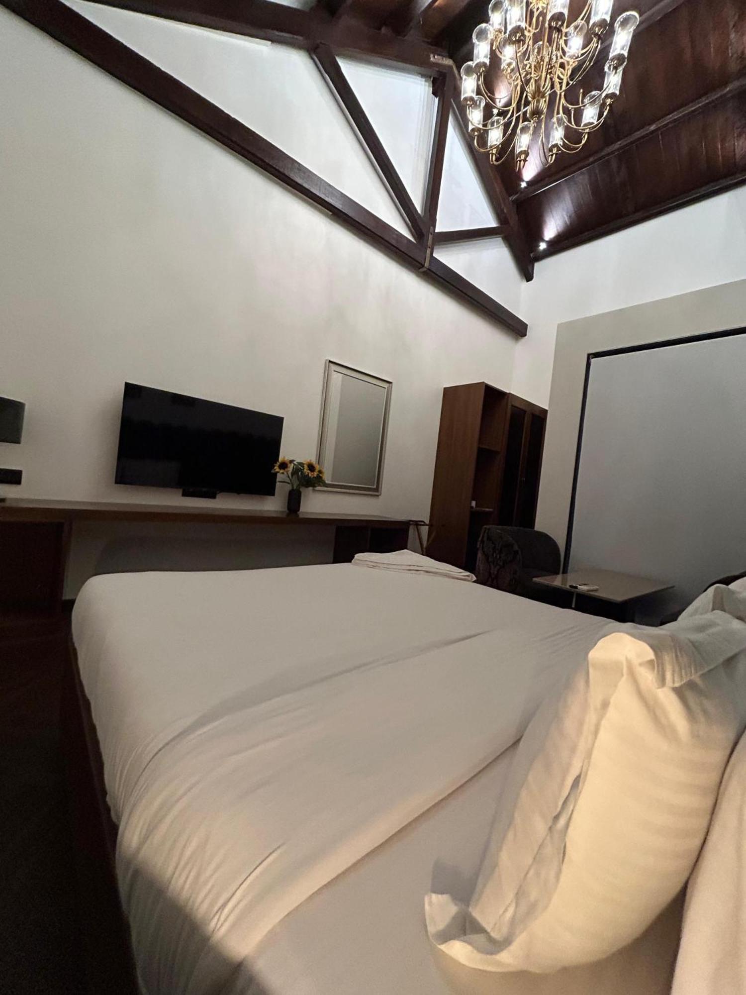 Gulf Hotel Mumbai- The Boutique Hotel Colaba Bombay Eksteriør billede